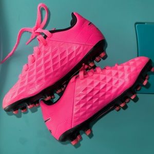 Sz 10.5 Nike Soccer Cleats